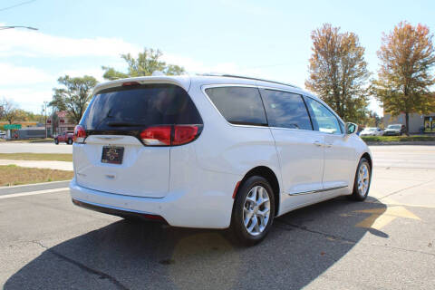 2018 Chrysler Pacifica Touring L Plus
