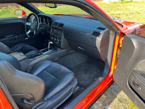 2009 Dodge Challenger SRT8