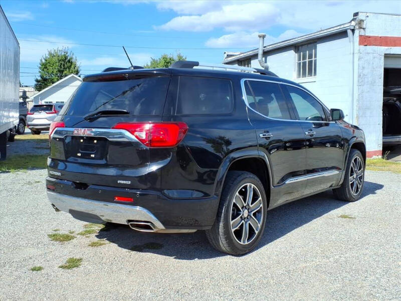 2017 GMC Acadia Denali