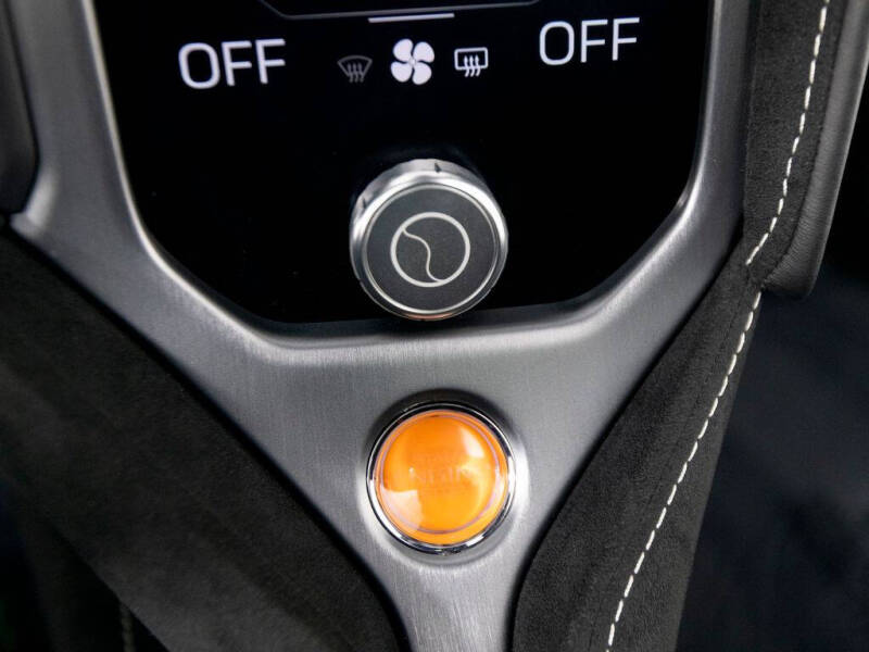 2025 McLaren 750S