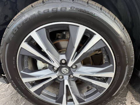 2019 Nissan Pathfinder Platinum