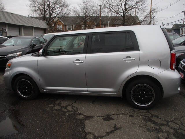 2012 Scion xB Release Series 9.0