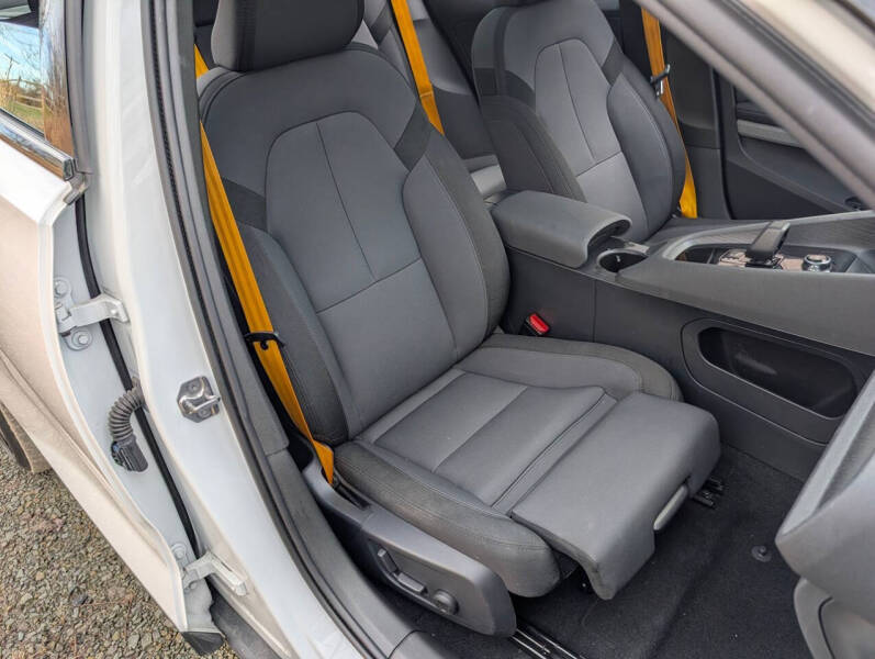 2021 Polestar 2 Launch Edition