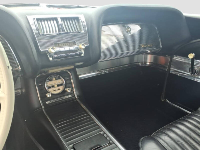 1960 Ford Thunderbird