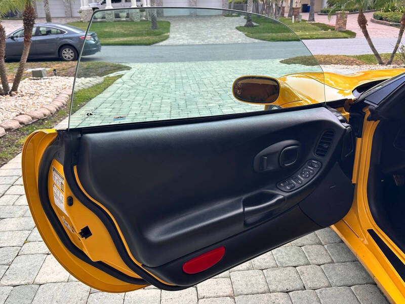 2004 Chevrolet Corvette