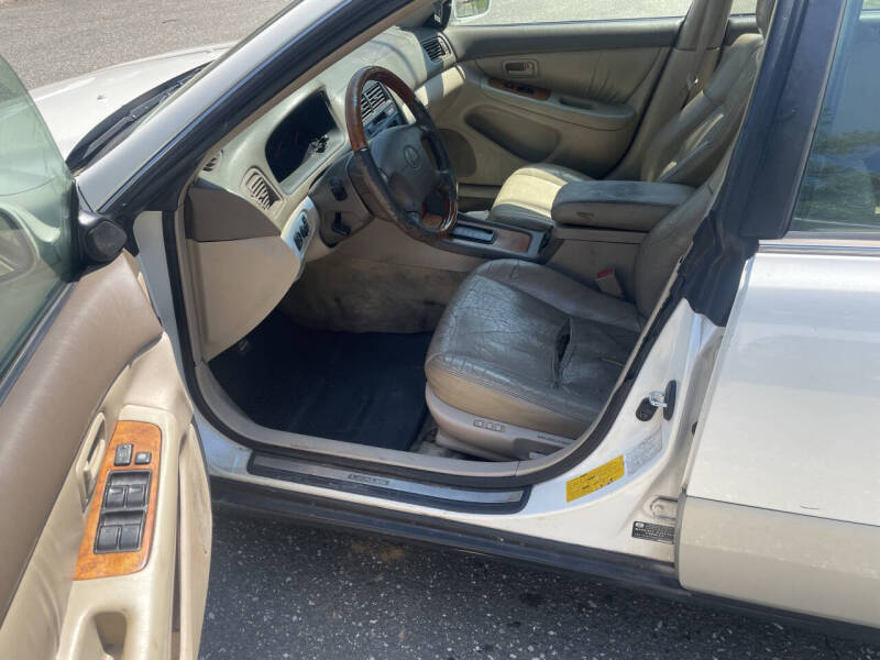 2000 Lexus ES 300