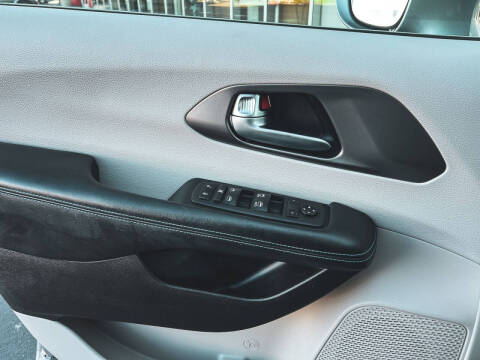 2021 Chrysler Pacifica Touring