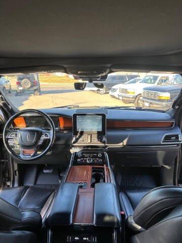 2018 Lincoln Navigator Select