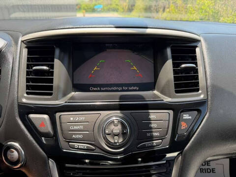 2018 Nissan Pathfinder S