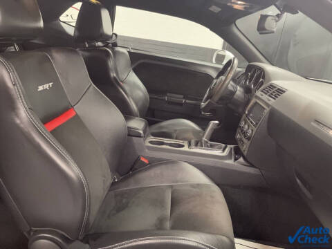 2014 Dodge Challenger SRT8