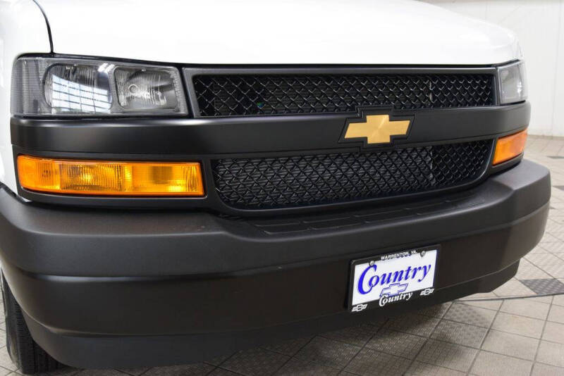 2026 Chevrolet Express LS 3500