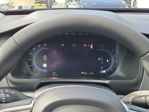 2023 Volvo XC90 B5 Core