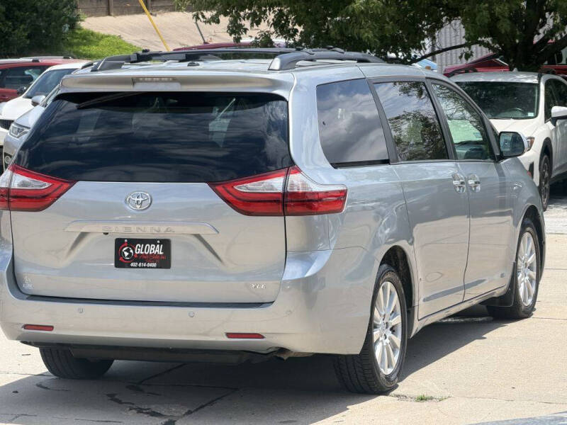 2017 Toyota Sienna