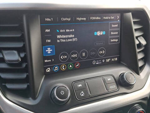 2023 GMC Acadia SLT