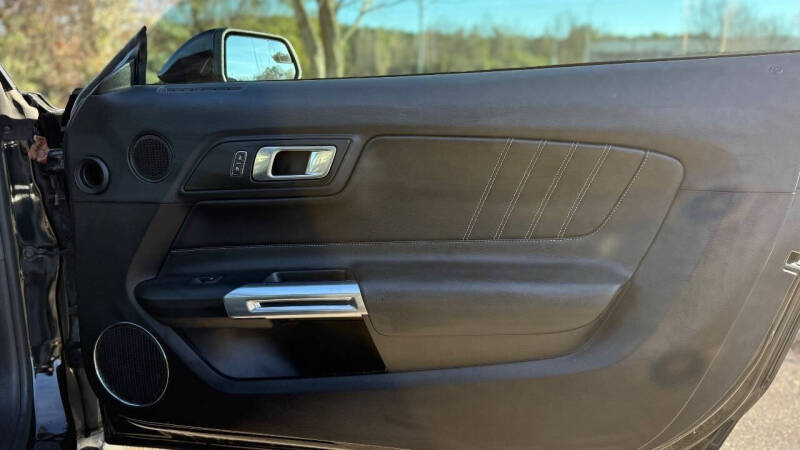 2019 Ford Mustang EcoBoost