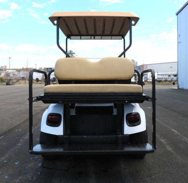 2016 E-Z-GO TXT