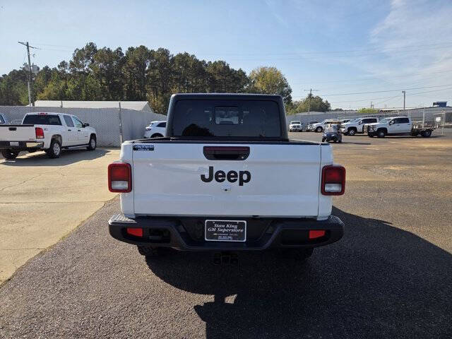 2023 Jeep Gladiator Sport S