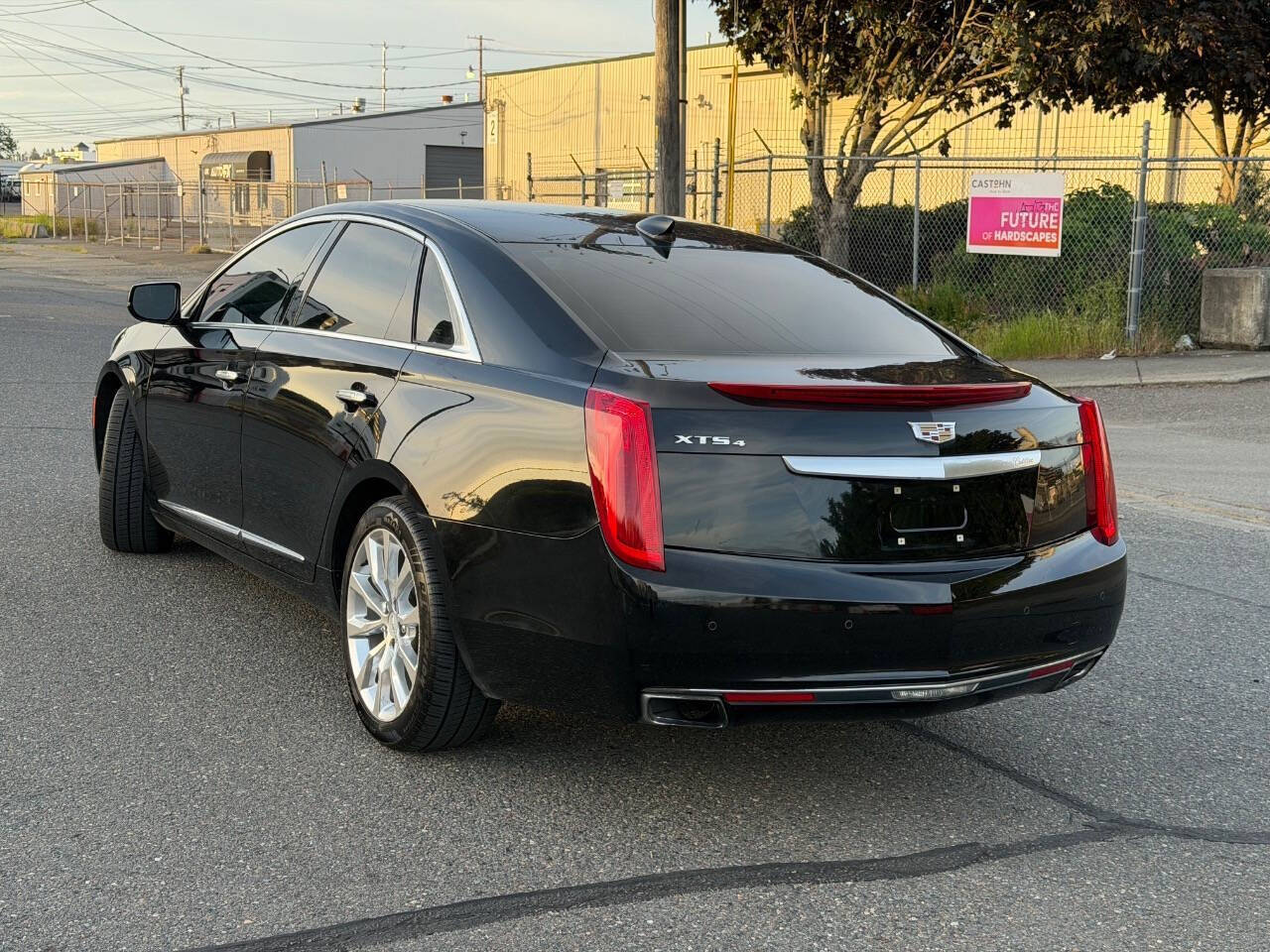 View vehicle photo 4