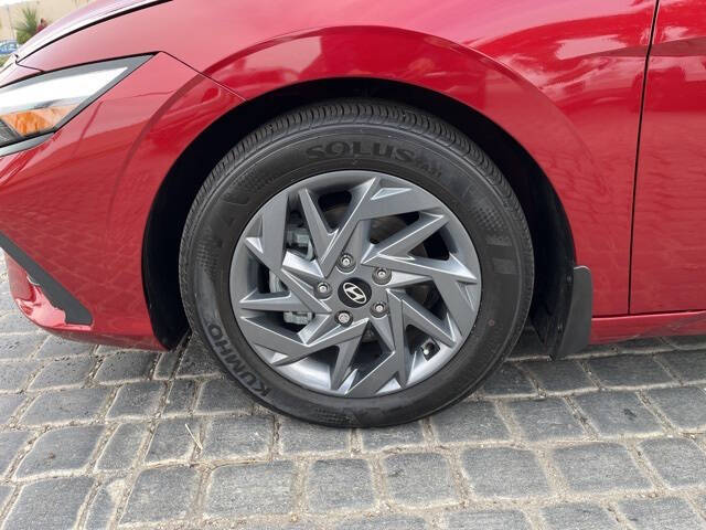 2024 Hyundai Elantra Hybrid Blue