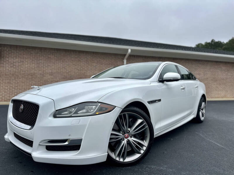 2016 Jaguar XJ Supercharged's photo