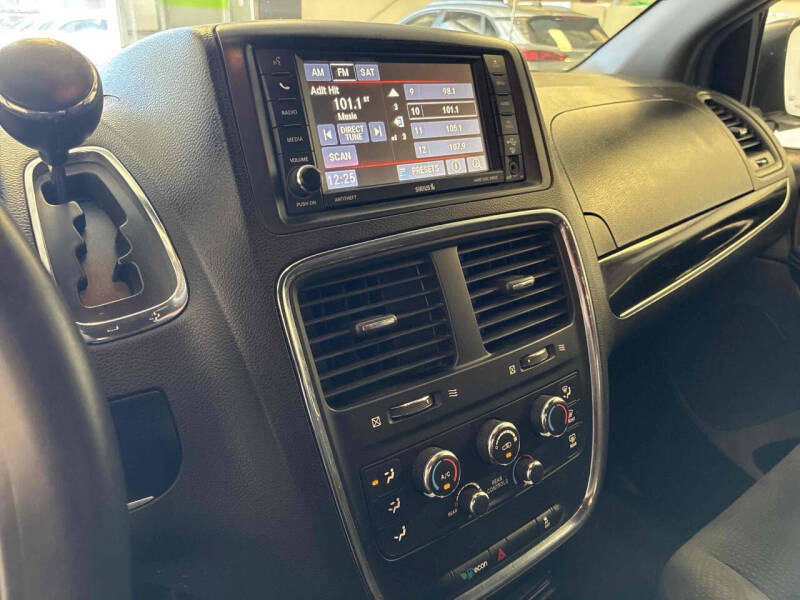 2017 Dodge Grand Caravan SE Plus