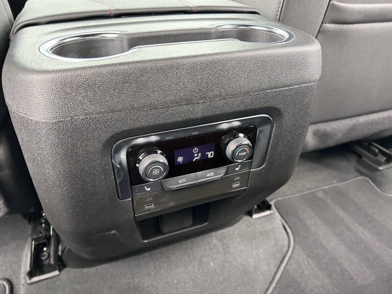 2025 Chevrolet Tahoe RST