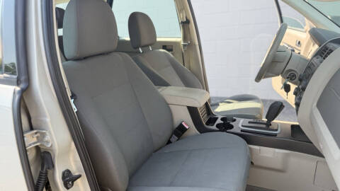2009 Ford Escape XLS