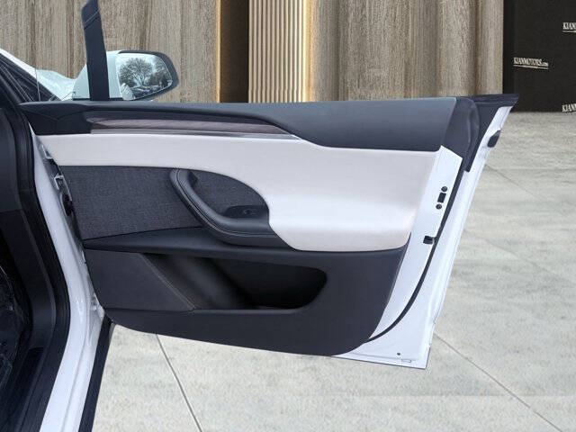 2021 Tesla Model X Long Range