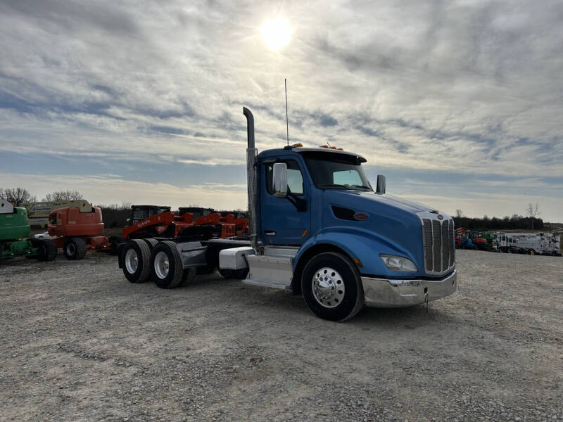 2016 Peterbilt 579 Road 579 Road Tractor