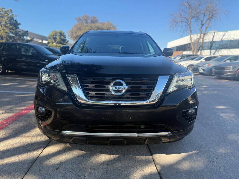 2019 Nissan Pathfinder SL