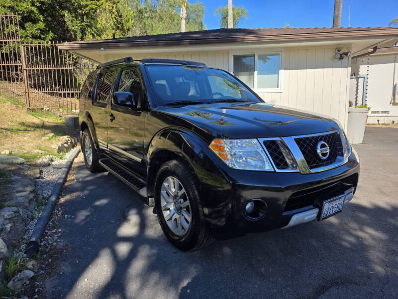 2012 Nissan Pathfinder LE