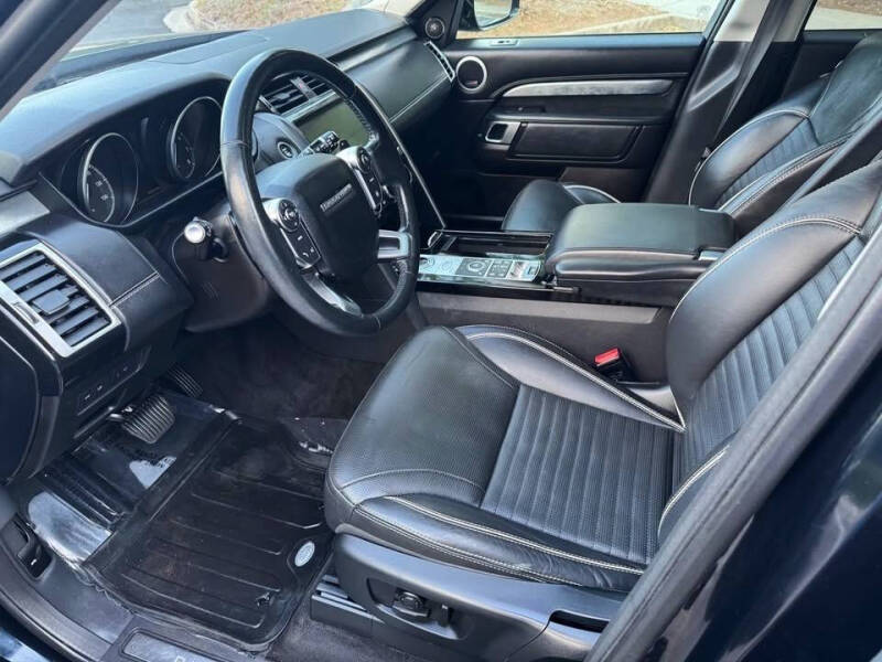 2017 Land Rover Discovery First Edition