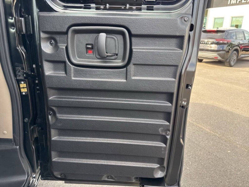 2025 Chevrolet Express 2500