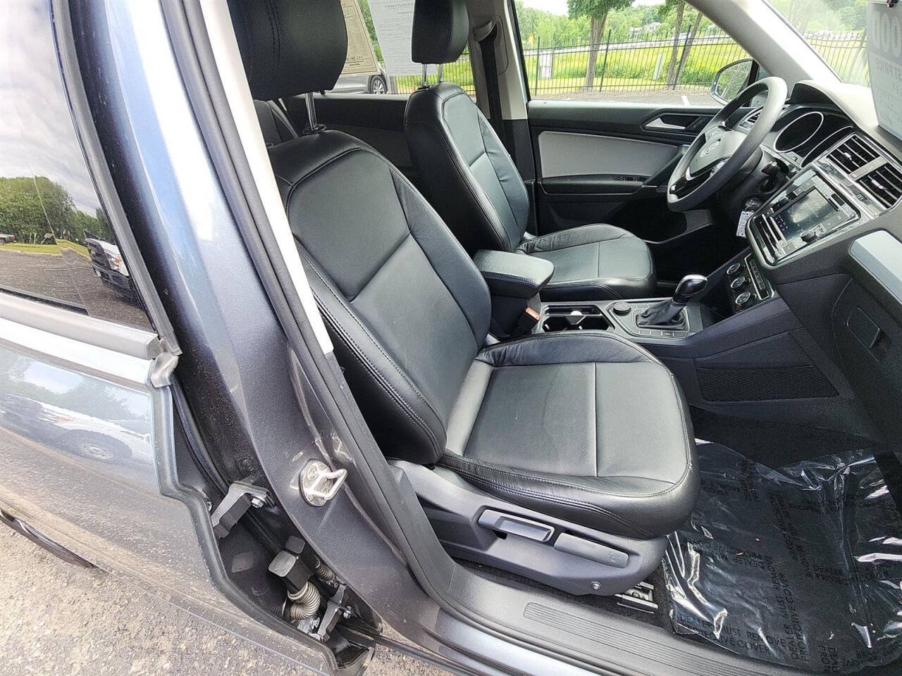 2020 Volkswagen Tiguan for sale at Victoria Auto Sales in Victoria, MN