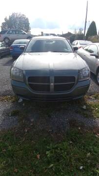 2005 Dodge Magnum for sale at C'S Auto Sales in Lebanon PA