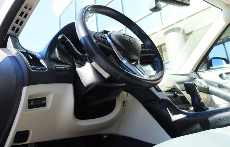 2021 Infiniti Q50 Luxe