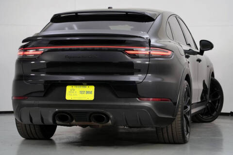 2022 Porsche Cayenne Turbo S E-Hybrid Coupe