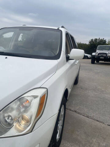 2007 Hyundai Entourage GLS