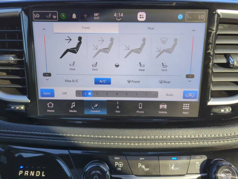 2023 Chrysler Pacifica Plug-In Hybrid Limited