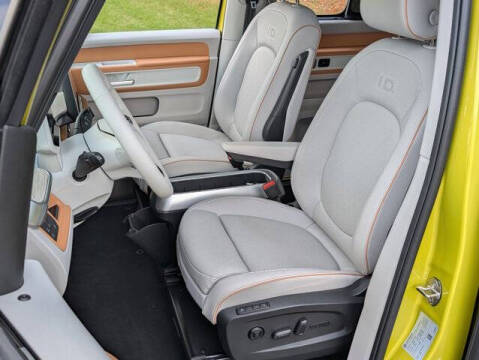 2025 Volkswagen ID. Buzz Pro S Plus