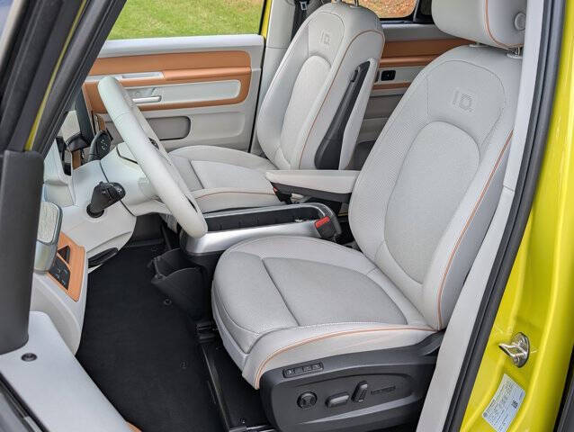 2025 Volkswagen ID. Buzz Pro S Plus