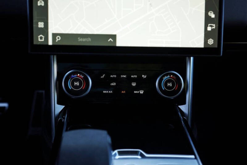 2022 Land Rover Range Rover P400 SE