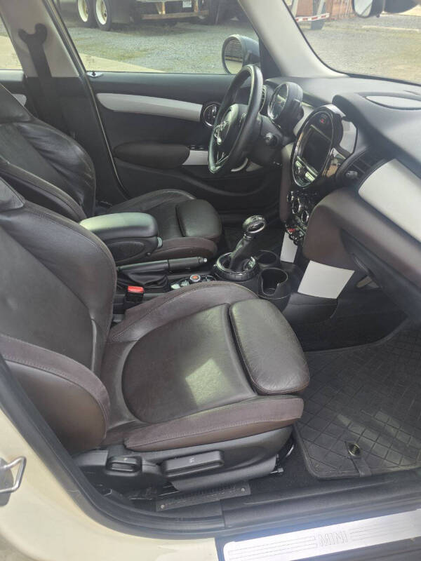 2017 MINI Hardtop 4 Door Cooper