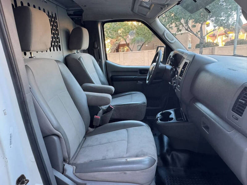 2017 Nissan NV