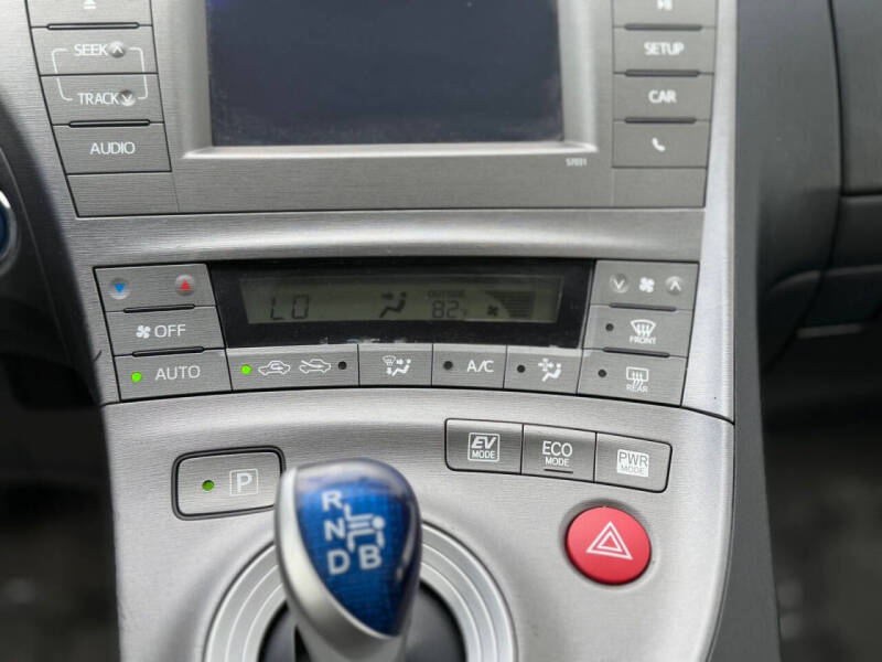 2014 Toyota Prius Two