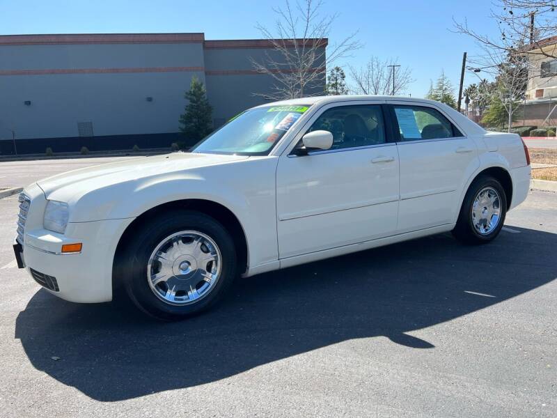 2005 Chrysler 300 for sale at Thunder Auto Sales in Sacramento CA
