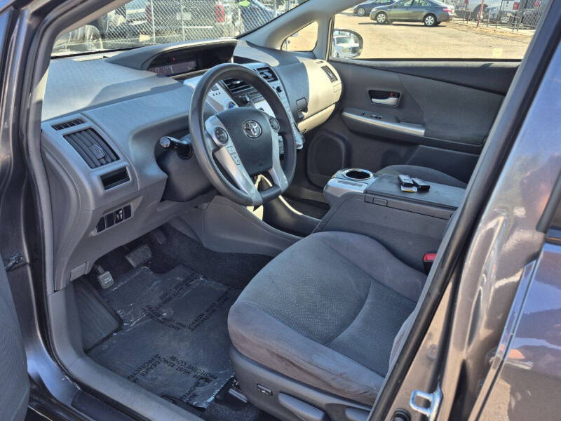 2013 Toyota Prius v Three