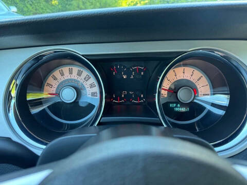 2012 Ford Mustang V6