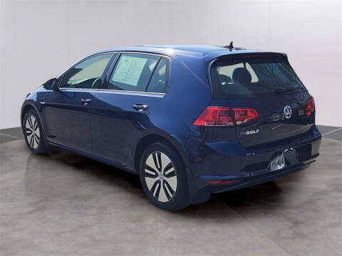 2016 Volkswagen e-Golf SE