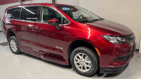 2022 Chrysler Voyager for sale at A&J Mobility in Valders WI